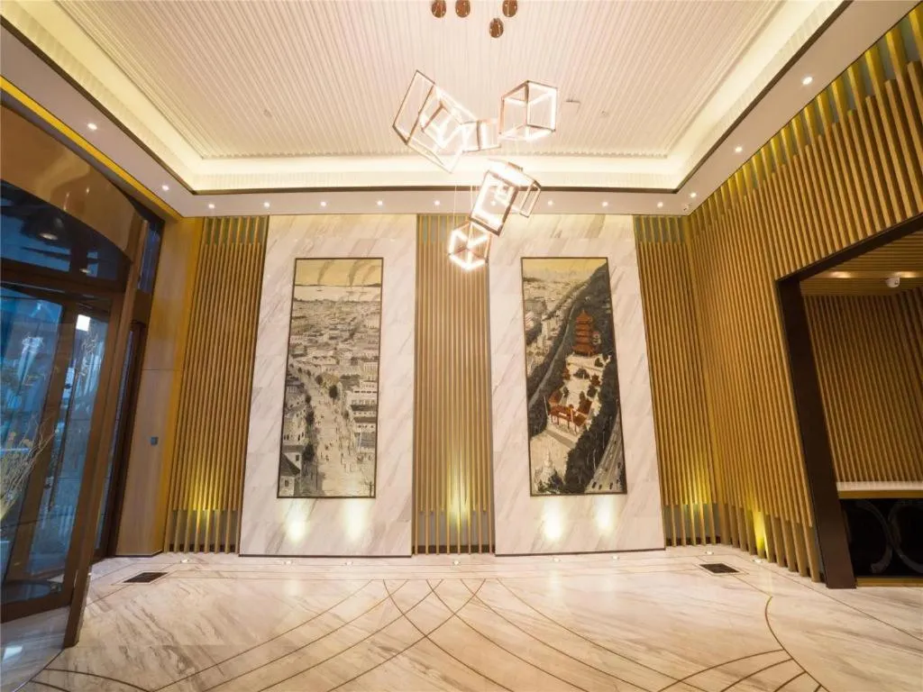 Metropolo Hotel Huazhong University Guanggu Avenue