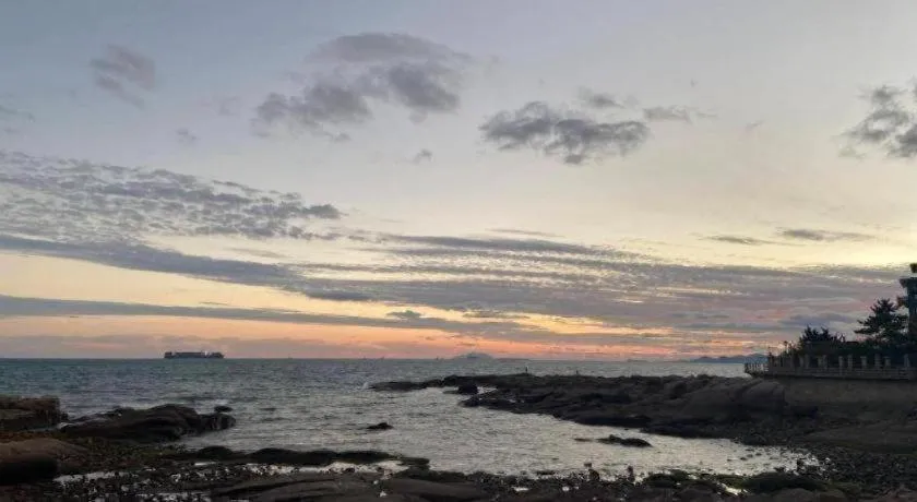 Metropolo Hotel Qingdao Wusi Square Xiaomaidao