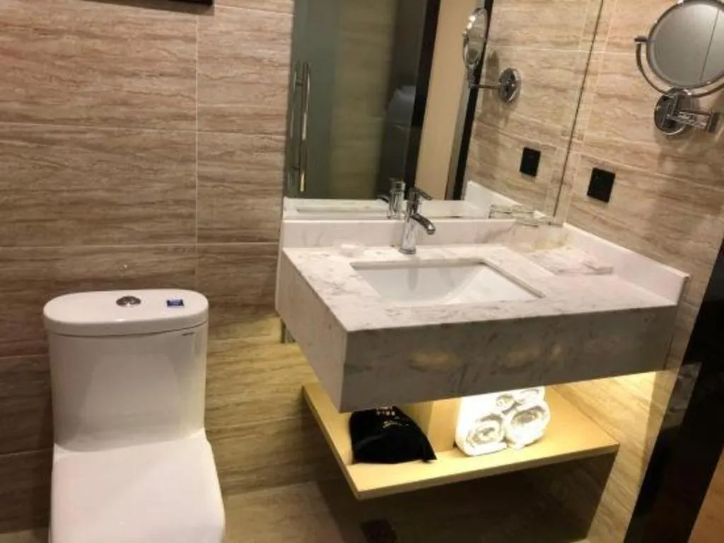 Metropolo Hotel Qingdao Wusi Square Xiaomaidao