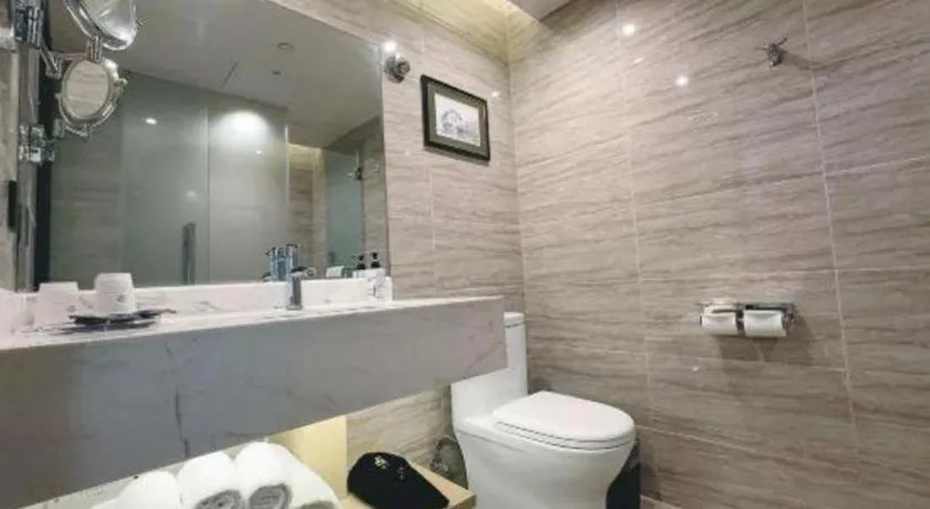 Metropolo Hotel Qingdao Wusi Square Xiaomaidao