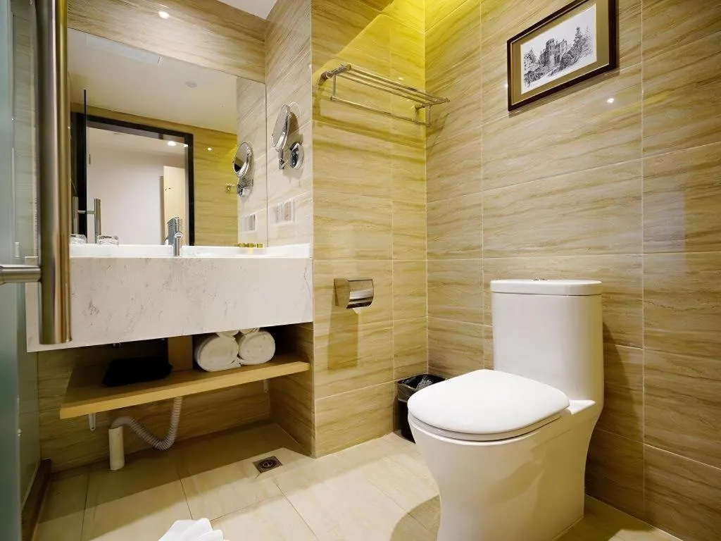 Metropolo Hotel Qingdao Wusi Square Xiaomaidao