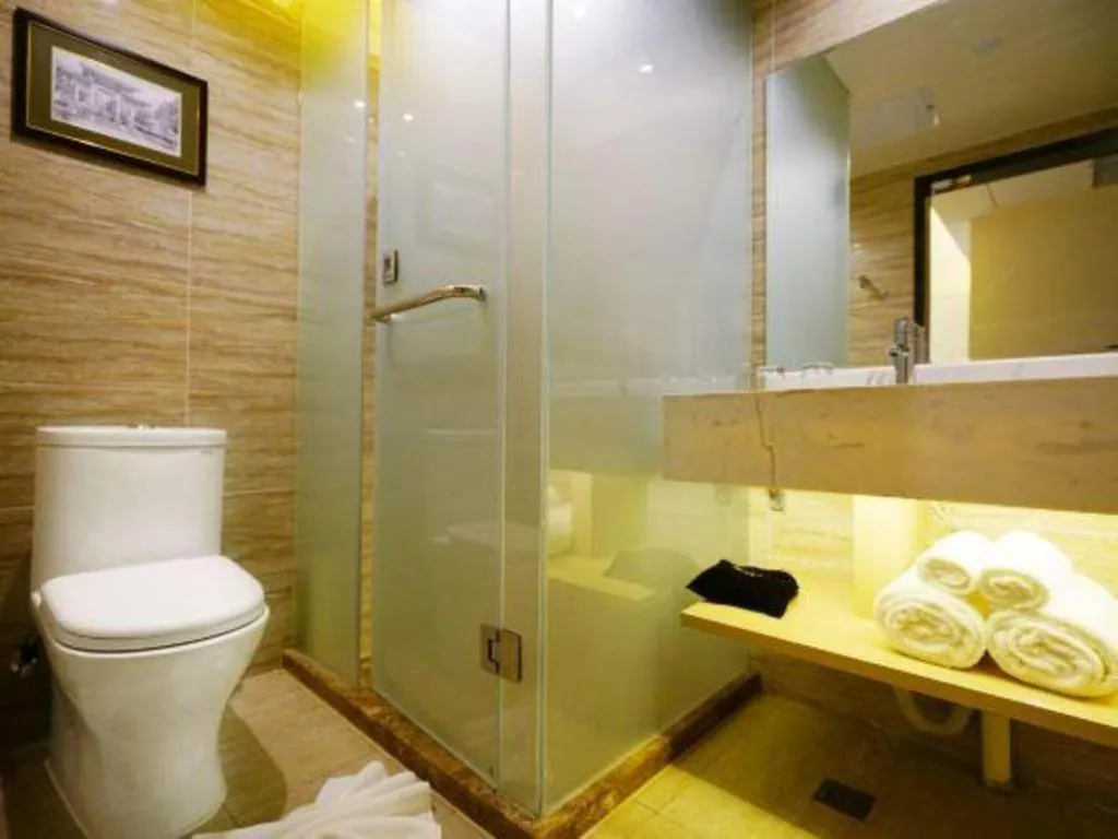 Metropolo Hotel Qingdao Wusi Square Xiaomaidao