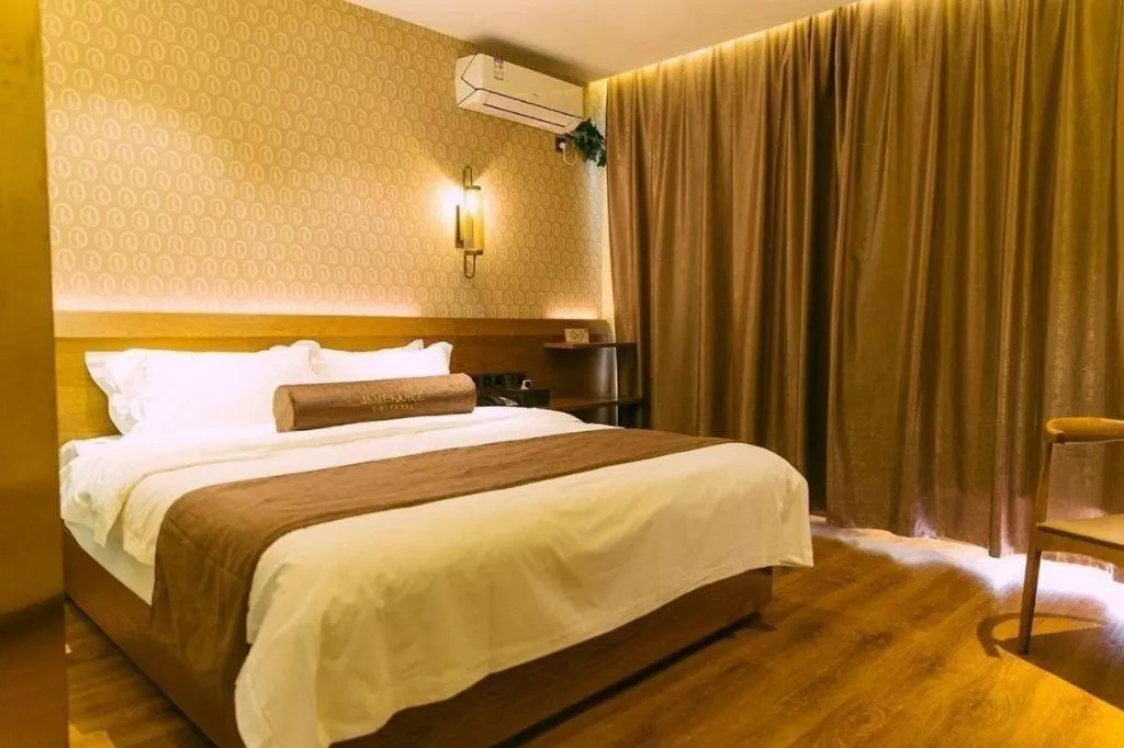 Bed in James Joyce Coffetel Qufu Tourist Center Gulou Street Sankong Scenic Spot