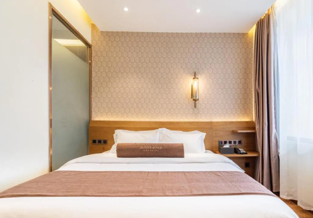 Bed in James Joyce Coffetel Qufu Tourist Center Gulou Street Sankong Scenic Spot