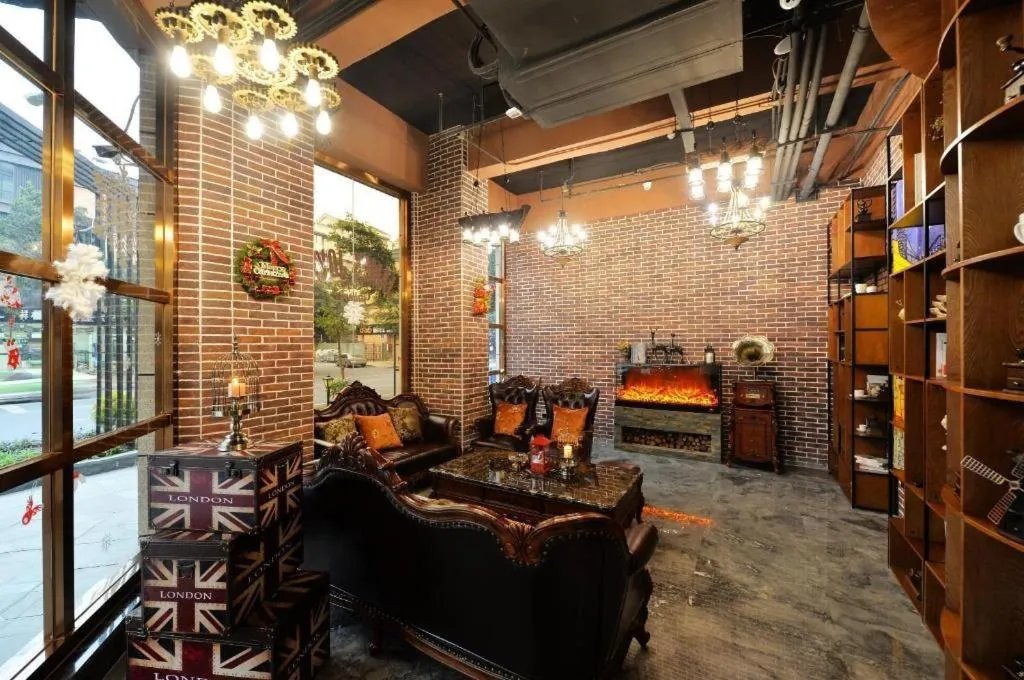 James Joyce Coffetel Chengdu Jichang Road Shenxianshu