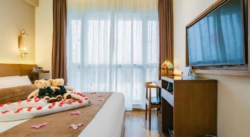 Bed in James Joyce Coffetel Chengdu Jichang Road Shenxianshu