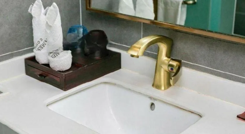 James Joyce Coffetel Chengdu Jichang Road Shenxianshu