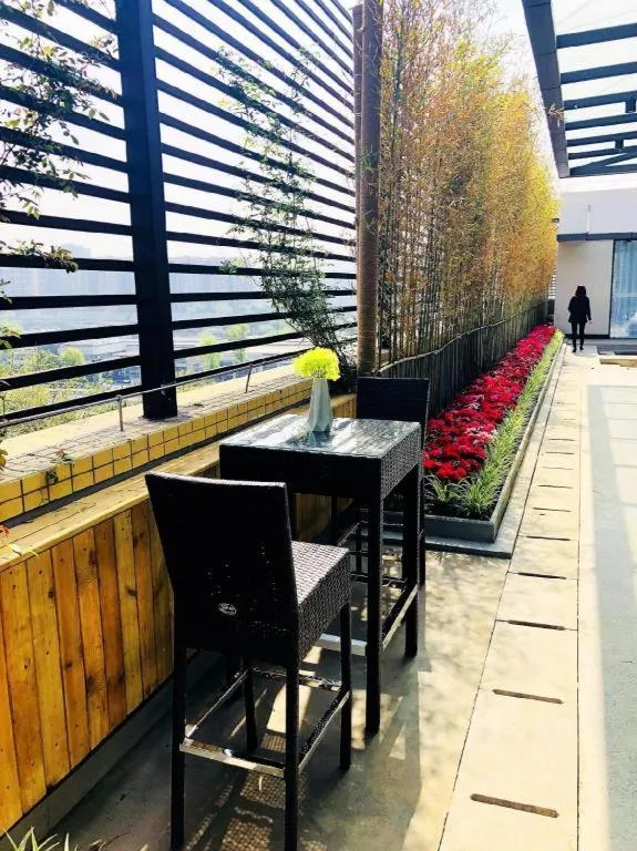 James Joyce Coffetel Chengdu Jichang Road Shenxianshu