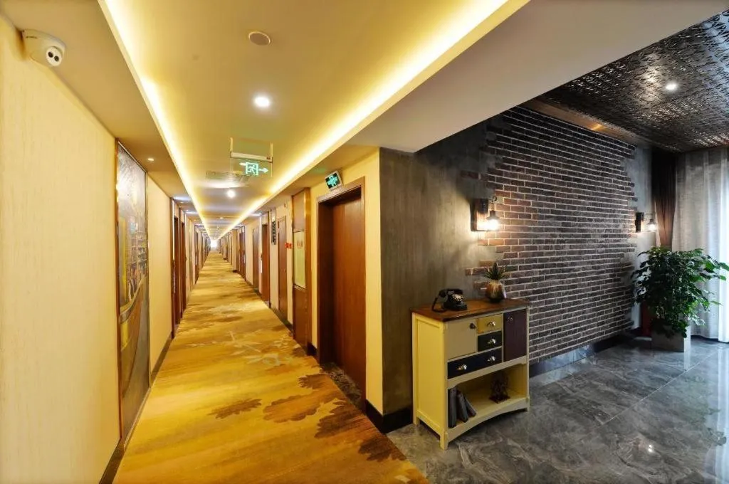 James Joyce Coffetel Chengdu Jichang Road Shenxianshu