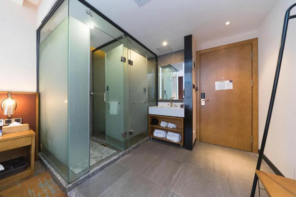 James Joyce Coffetel Guangzhou Dongxiaonan Metro Station Branch