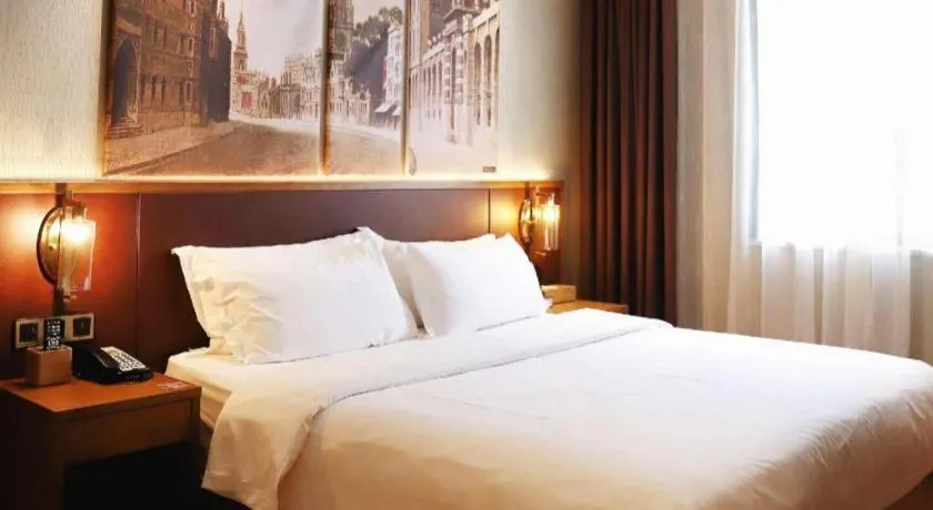 Bed in James Joyce Coffetel Guangzhou Dongxiaonan Metro Station Branch