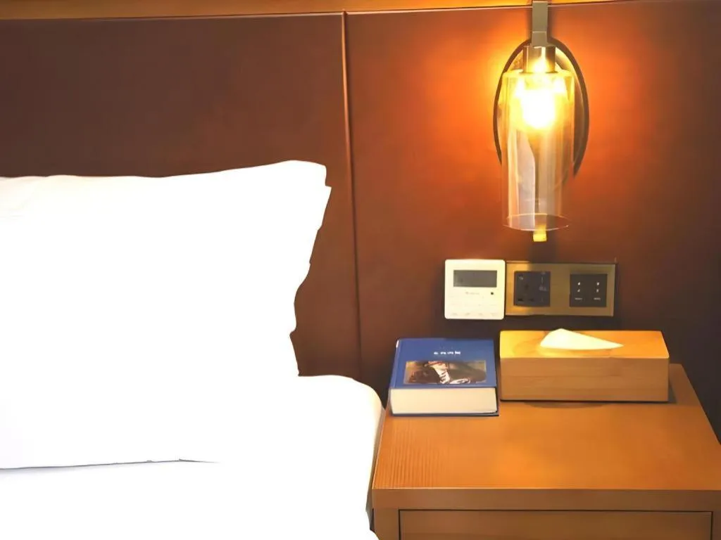 James Joyce Coffetel Guangzhou Dongxiaonan Metro Station Branch