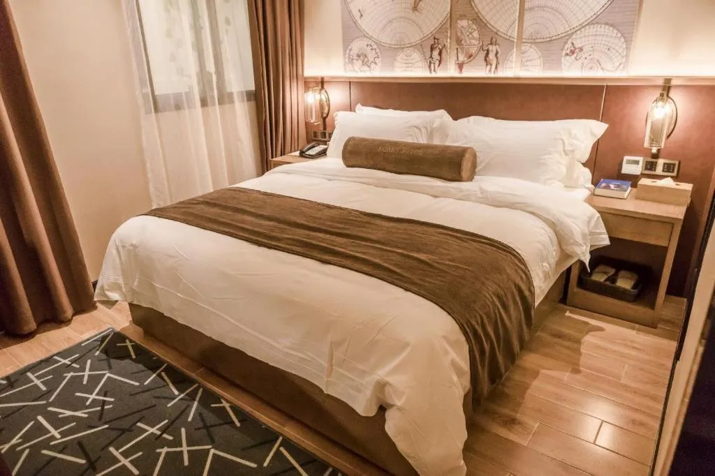 Bed in James Joyce Coffetel Guangzhou Dongxiaonan Metro Station Branch