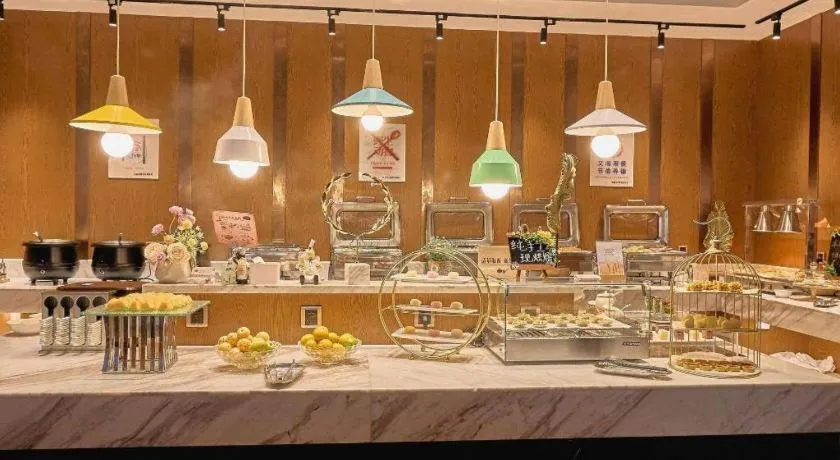 James Joyce Coffetel Xinyang Xixian Longhu Huayi