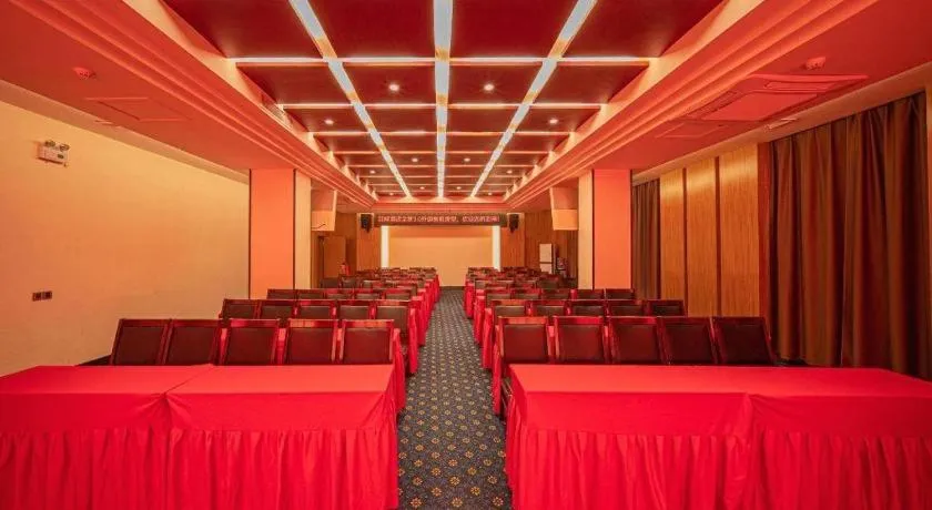 James Joyce Coffetel Xinyang Xixian Longhu Huayi