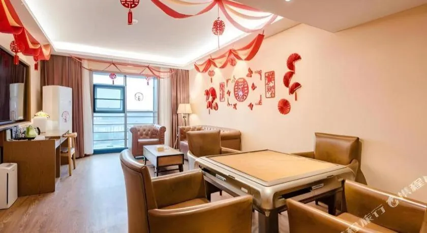 James Joyce Coffetel Xinyang Xixian Longhu Huayi