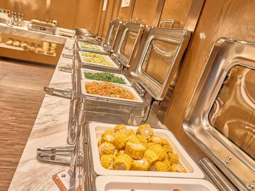 James Joyce Coffetel Xinyang Xixian Longhu Huayi