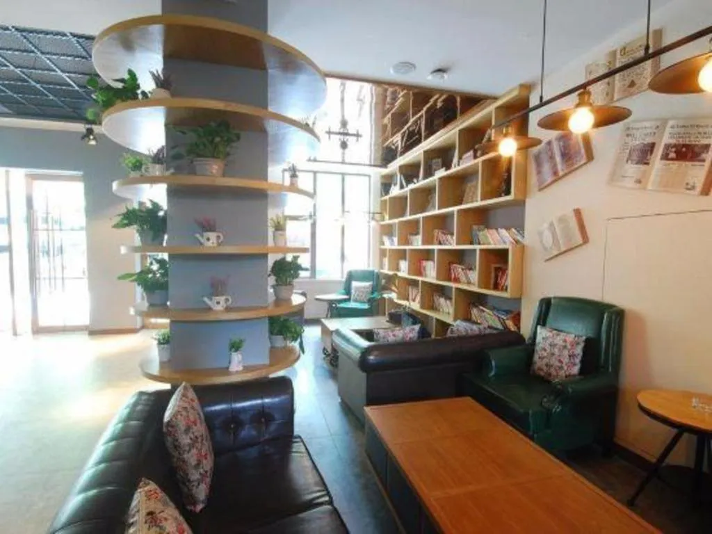 James Joyce Coffetel Lushan Scenic Spot Guling Street Branch