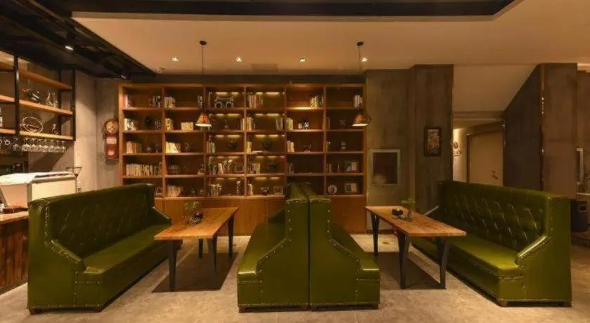 James Joyce Coffetel Baoding Gaobeidian Railway Station Branch