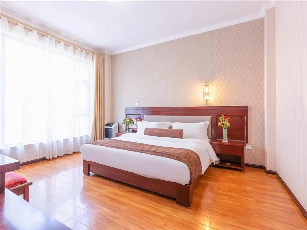 Bed in James Joyce Coffetel Dali Erhai Wetland Park