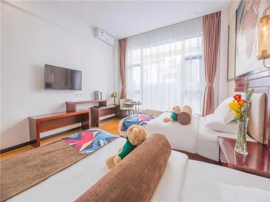 Bed in James Joyce Coffetel Dali Erhai Wetland Park