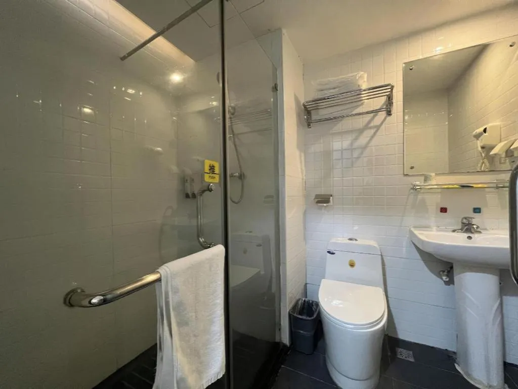 7Days Inn Shenzhen Longgang Nanlian Metro Station Branch