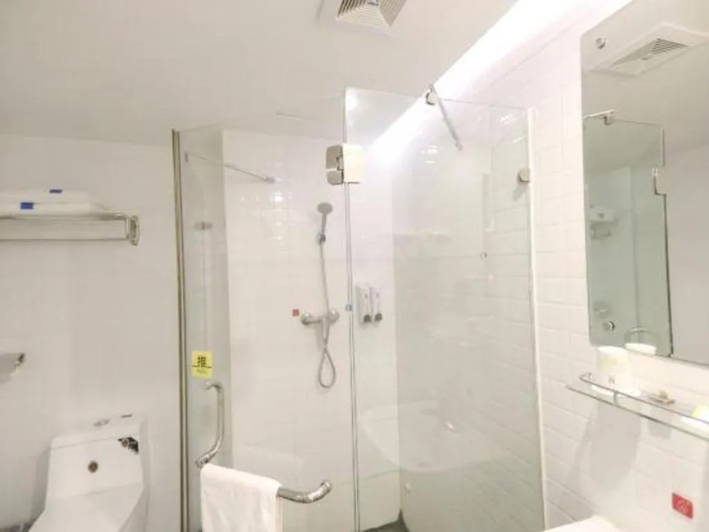 7Days Inn Shenzhen Longgang Nanlian Metro Station Branch