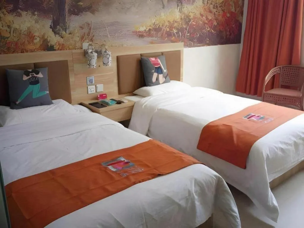 Bed in PAI Hotel Beijing Capital International Airport Linhe Development Zone