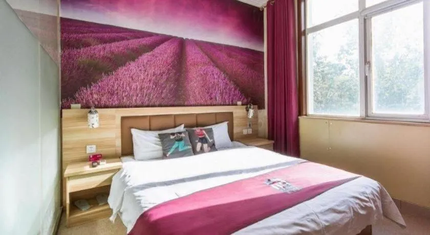 Bed in PAI Hotel Beijing Capital International Airport Linhe Development Zone