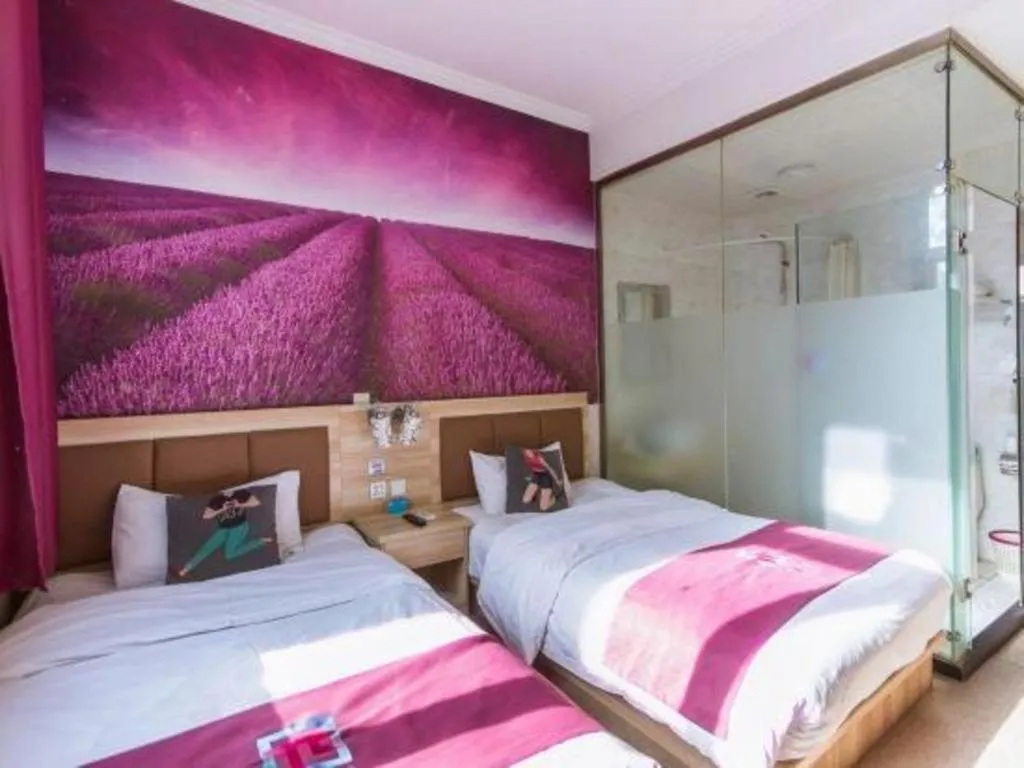 Bed in PAI Hotel Beijing Capital International Airport Linhe Development Zone