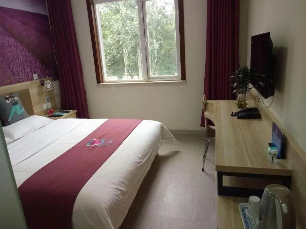 Bed in PAI Hotel Beijing Capital International Airport Linhe Development Zone