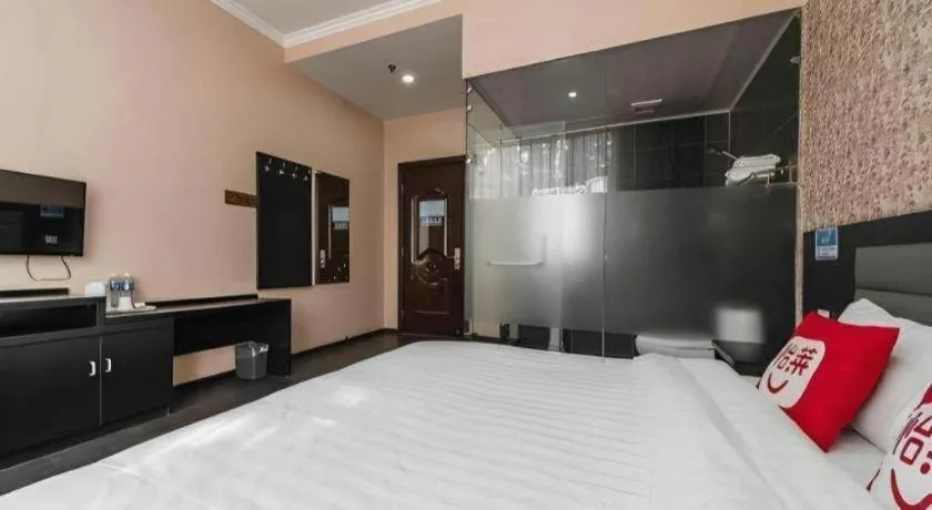 Bed in PAI Hotel Beijing Capital International Airport Linhe Development Zone
