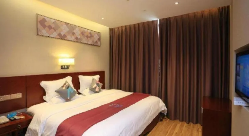 Bed in PAI Hotel Guangzhou North Gate of Chimelong Zoo