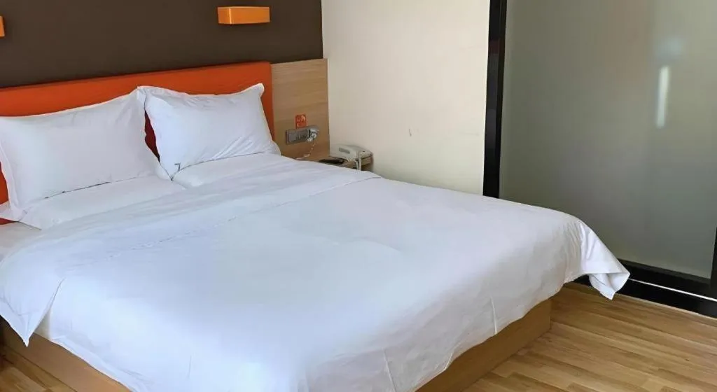 Bed in 7Days Premium Nanjing Olympic Sports International Exhibition Center