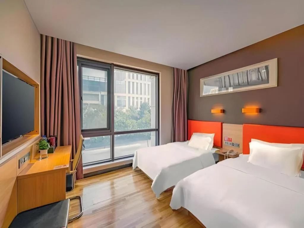 Bed in 7Days Premium Nanjing Olympic Sports International Exhibition Center