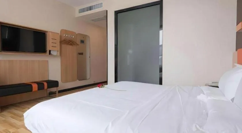 Bed in 7Days Premium Nanjing Olympic Sports International Exhibition Center