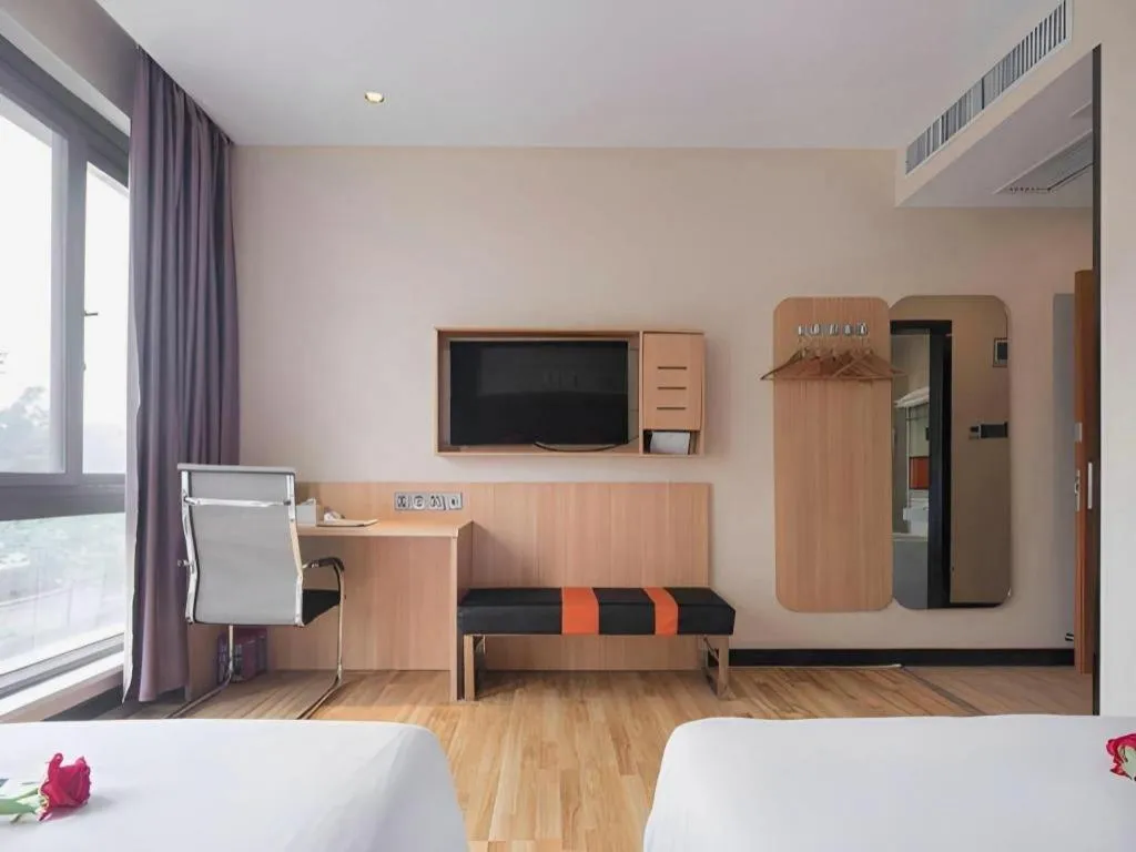 Bed in 7Days Premium Nanjing Olympic Sports International Exhibition Center