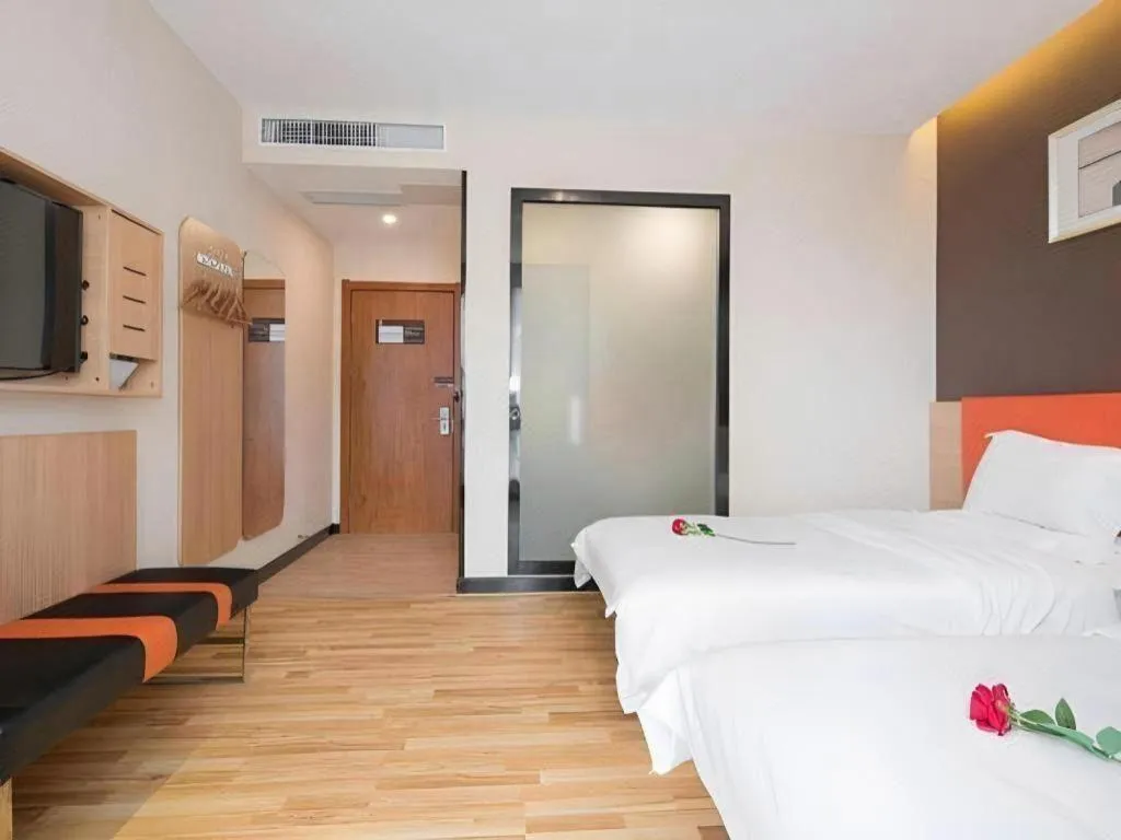 Bed in 7Days Premium Nanjing Olympic Sports International Exhibition Center