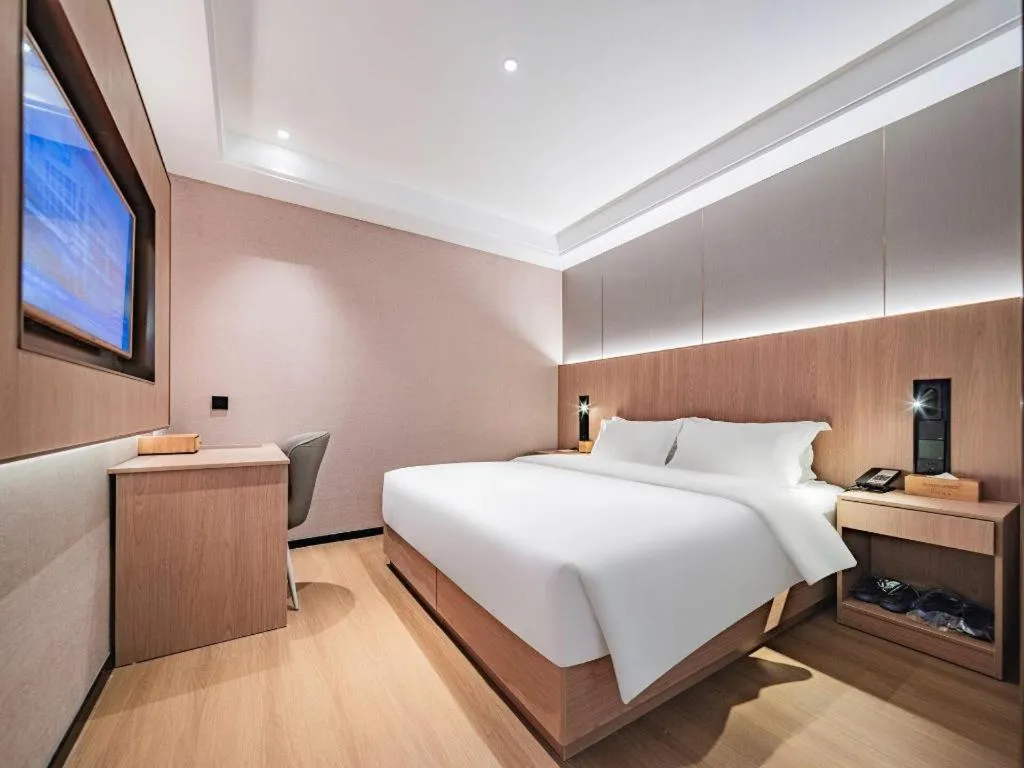 Bed in James Joyce Coffetel Xi'an Laochenggen Hongmiaopo Metro Station