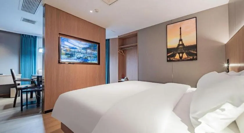 Bed in James Joyce Coffetel Xi'an Laochenggen Hongmiaopo Metro Station