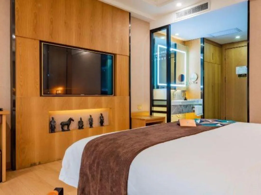 Bed in James Joyce Coffetel Xi'an Laochenggen Hongmiaopo Metro Station