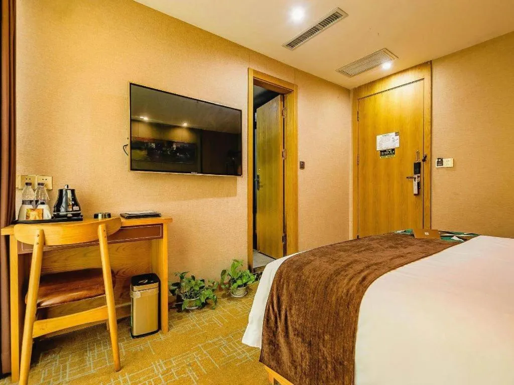 Bed in James Joyce Coffetel Xi'an Laochenggen Hongmiaopo Metro Station