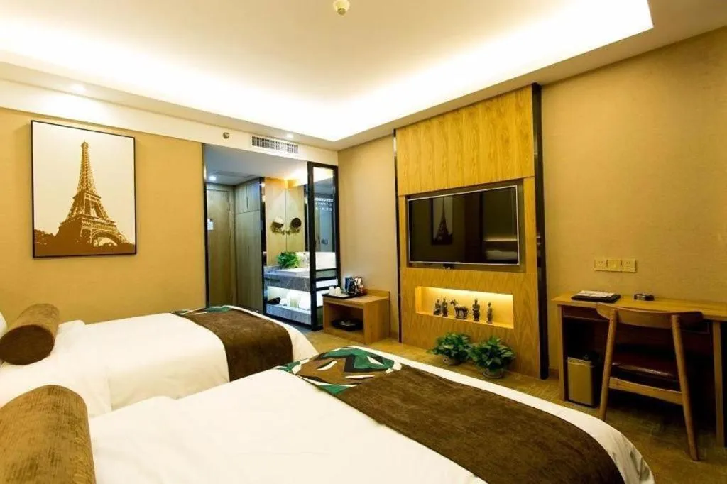 Bed in James Joyce Coffetel Xi'an Laochenggen Hongmiaopo Metro Station