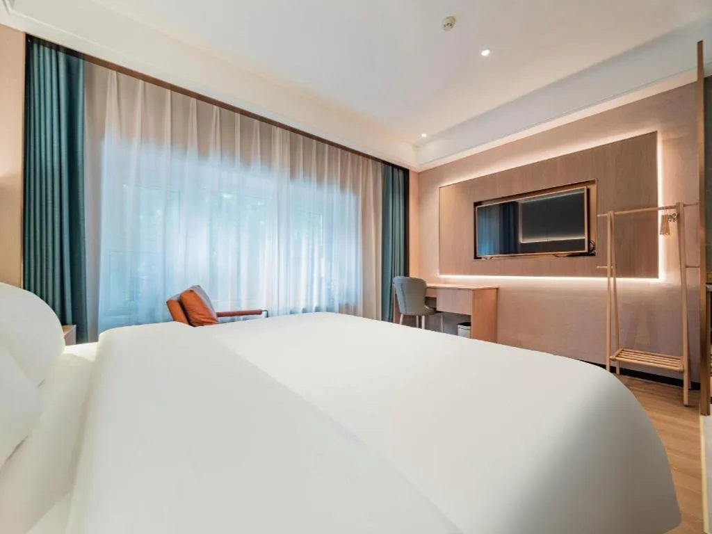 Bed in James Joyce Coffetel Xi'an Laochenggen Hongmiaopo Metro Station