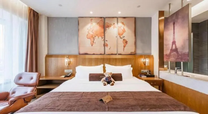 Bed in James Joyce Coffetel Shijiazhuang Century Park Shiji Huamao