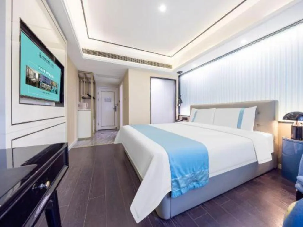 Bed in Xana Hotelle Wuhan Lingjiao Lake Wanda Plaza Branch
