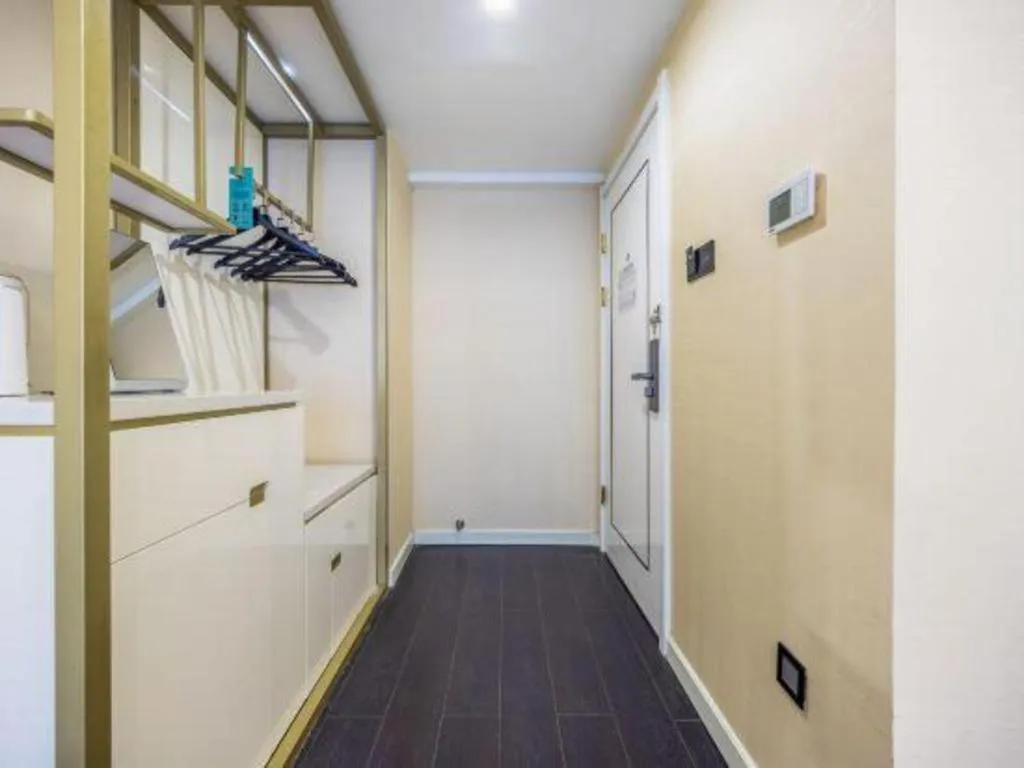 Xana Hotelle Wuhan Lingjiao Lake Wanda Plaza Branch