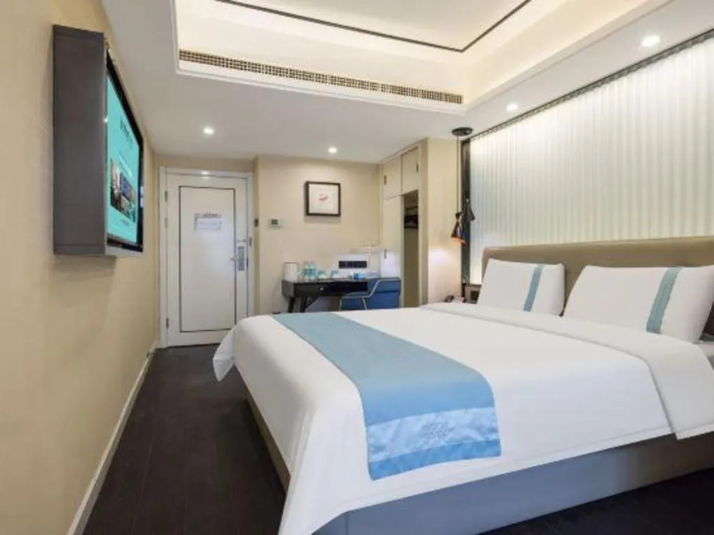 Bed in Xana Hotelle Wuhan Lingjiao Lake Wanda Plaza Branch