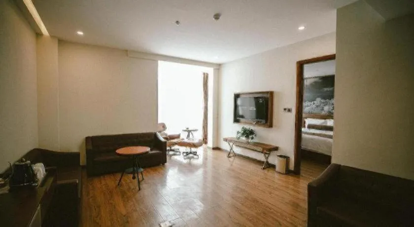 James Joyce Coffetel Wuhan Huanlegu Renhe Road Subway Station