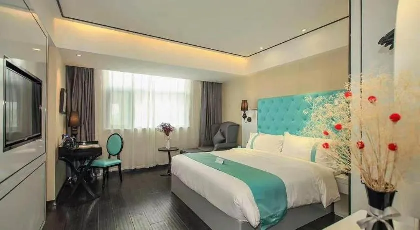 Bed in Xana Hotelle Guangzhou Tiyuxi Road Metro Station Branch